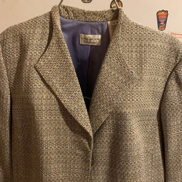 Blazer - Picture 1 of 4